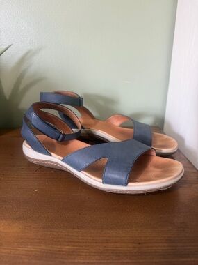 Acorn Women's Navy Ankle-Strap Comfort Sandals